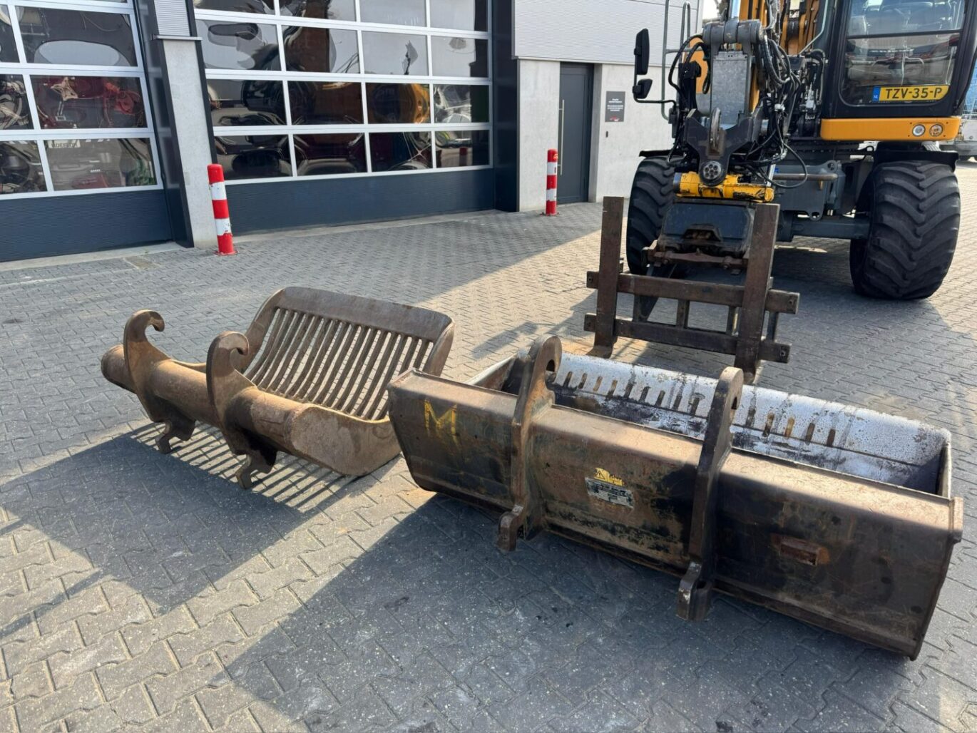 2E06FF2E 7BE6 4FF6 BECD 9BE8CA10A2AB